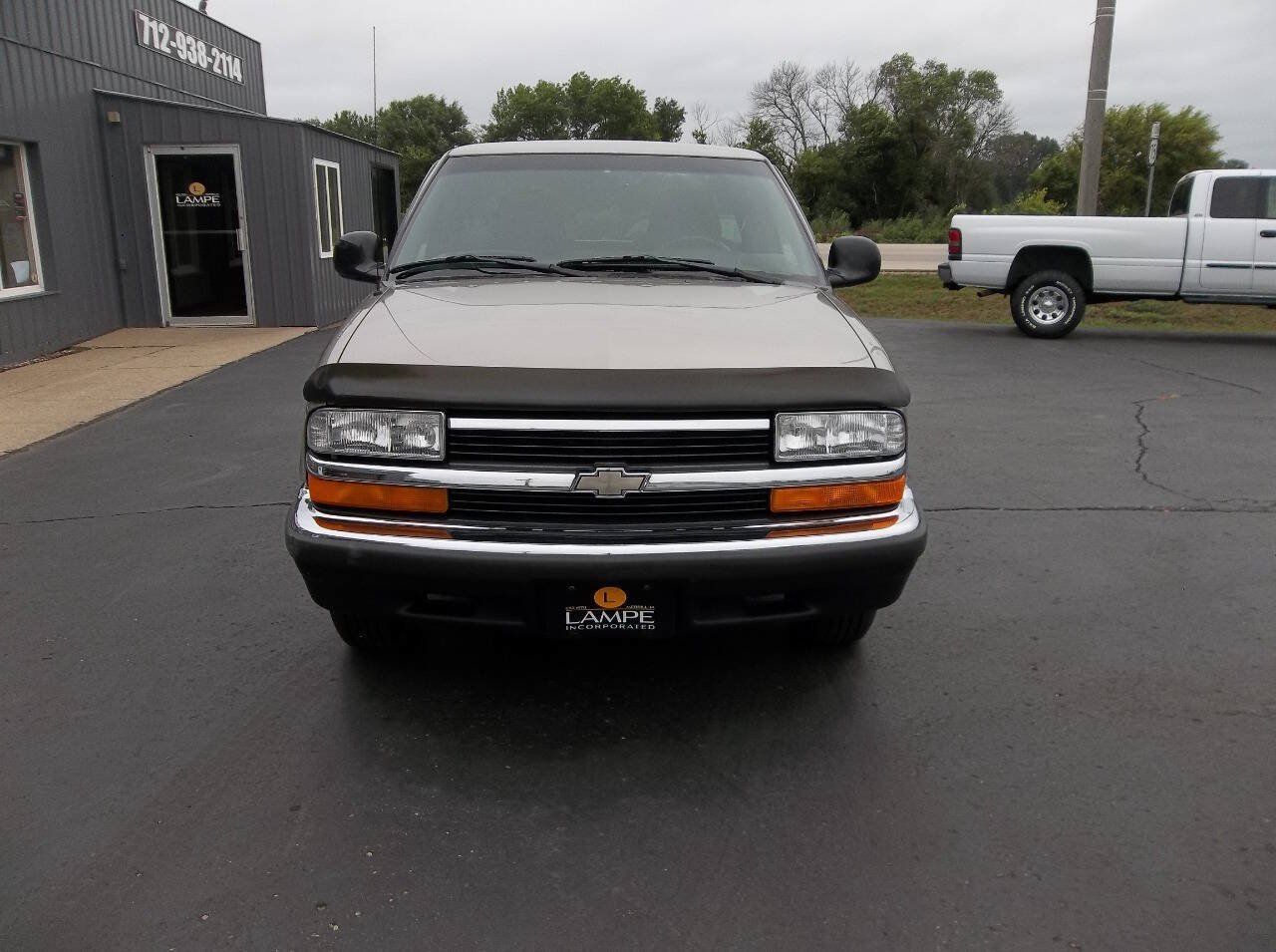 Used 1998 Chevrolet S10 Pickup LS w/ Preferred Equipment Group RWD image 3