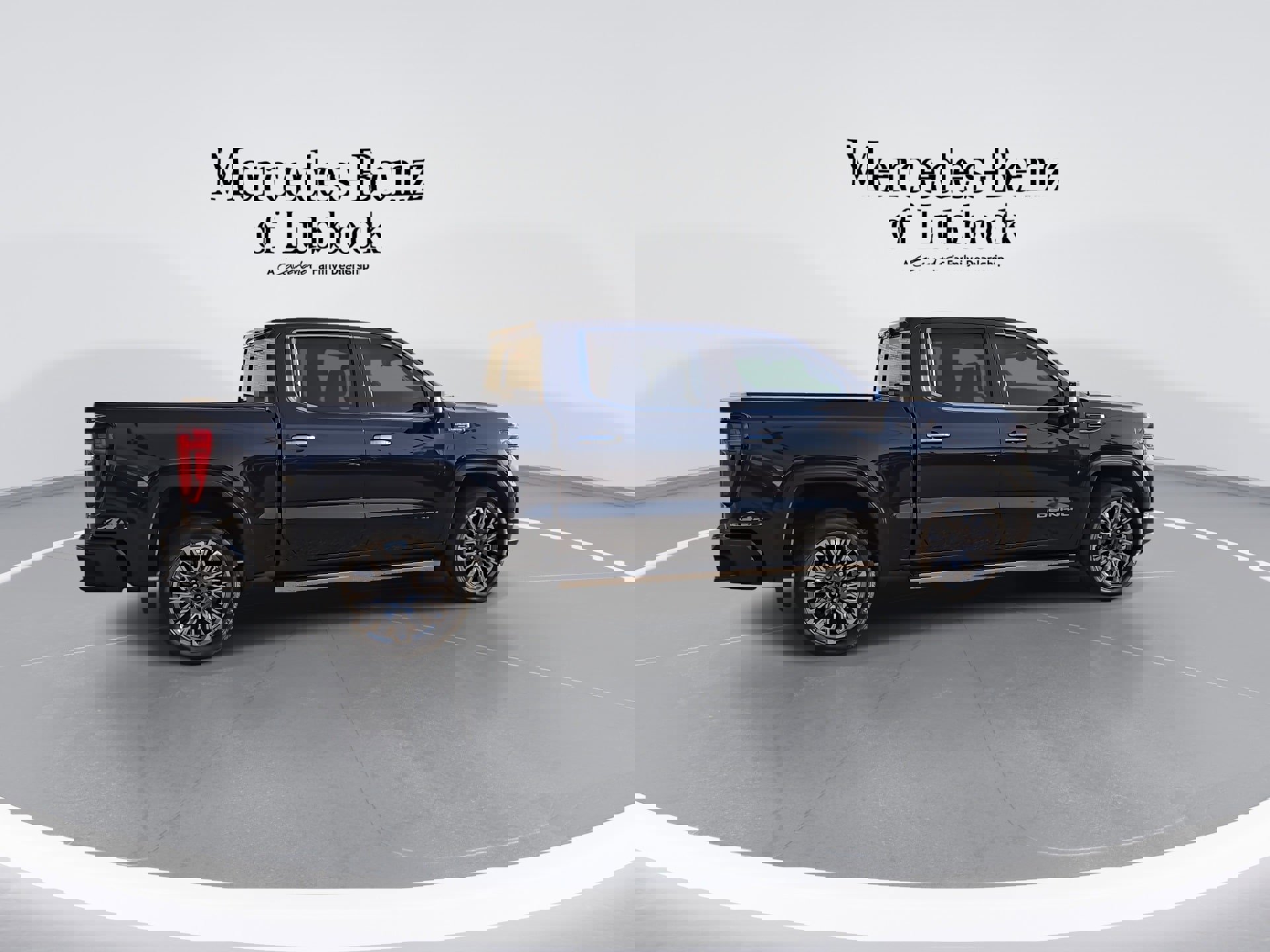 Used 2025 GMC Sierra 1500 Denali Ultimate image 9