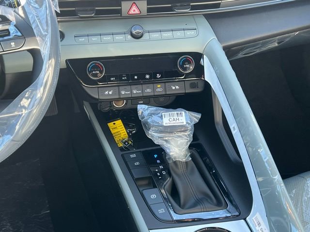 New 2026 Hyundai Elantra Limited image 15
