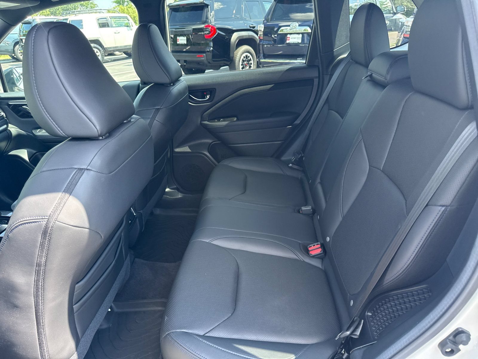 Used 2026 Subaru Forester Limited AWD/4WD image 12