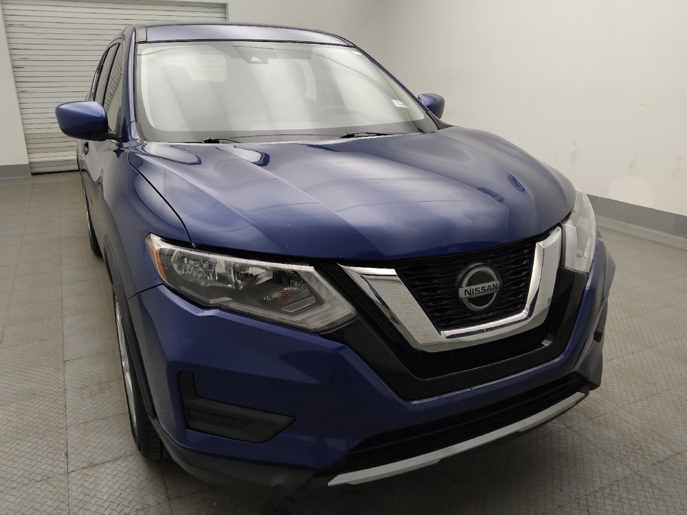 Used 2020 Nissan Rogue S FWD image 14