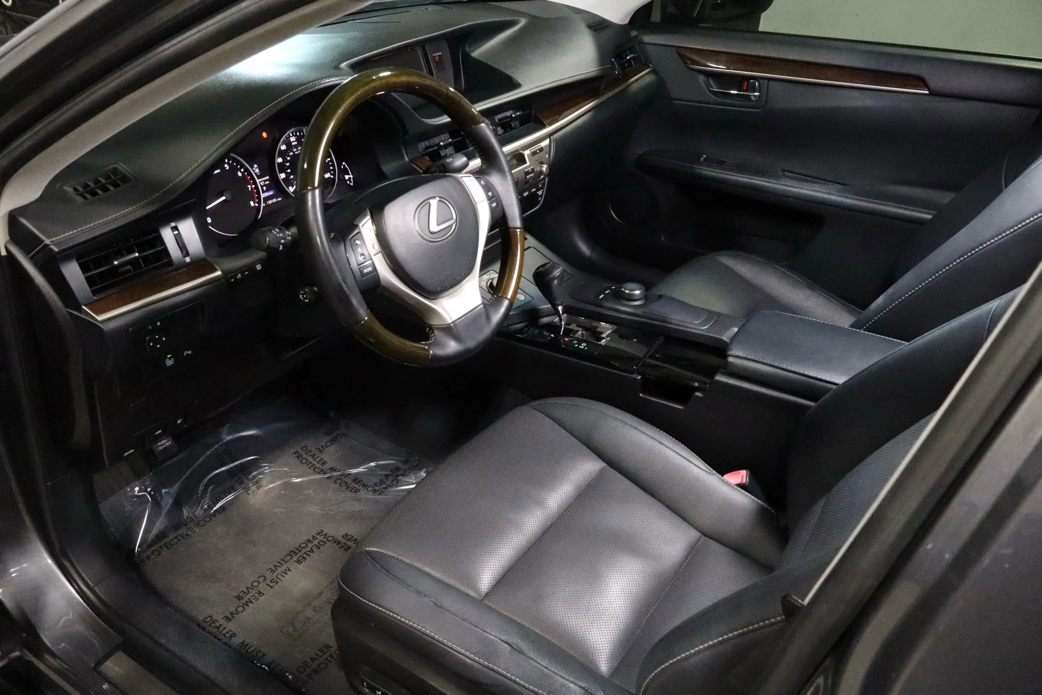 Used 2015 Lexus ES 350 ES 350 Sedan 4D image 9