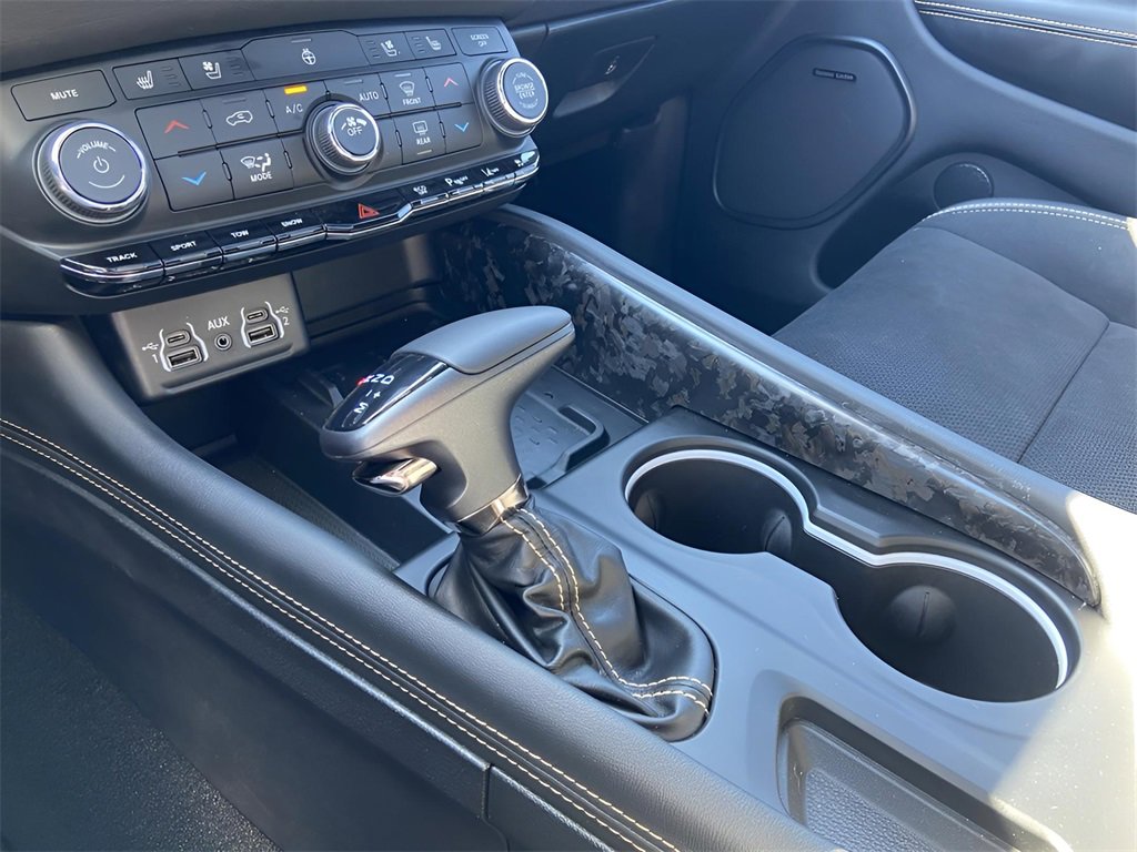 Used 2025 Dodge Durango R/T image 34