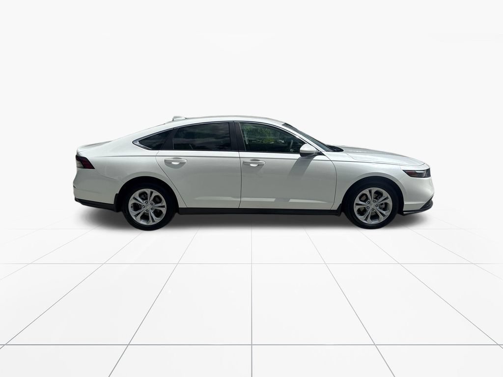 Used 2024 Honda Accord LX image 9