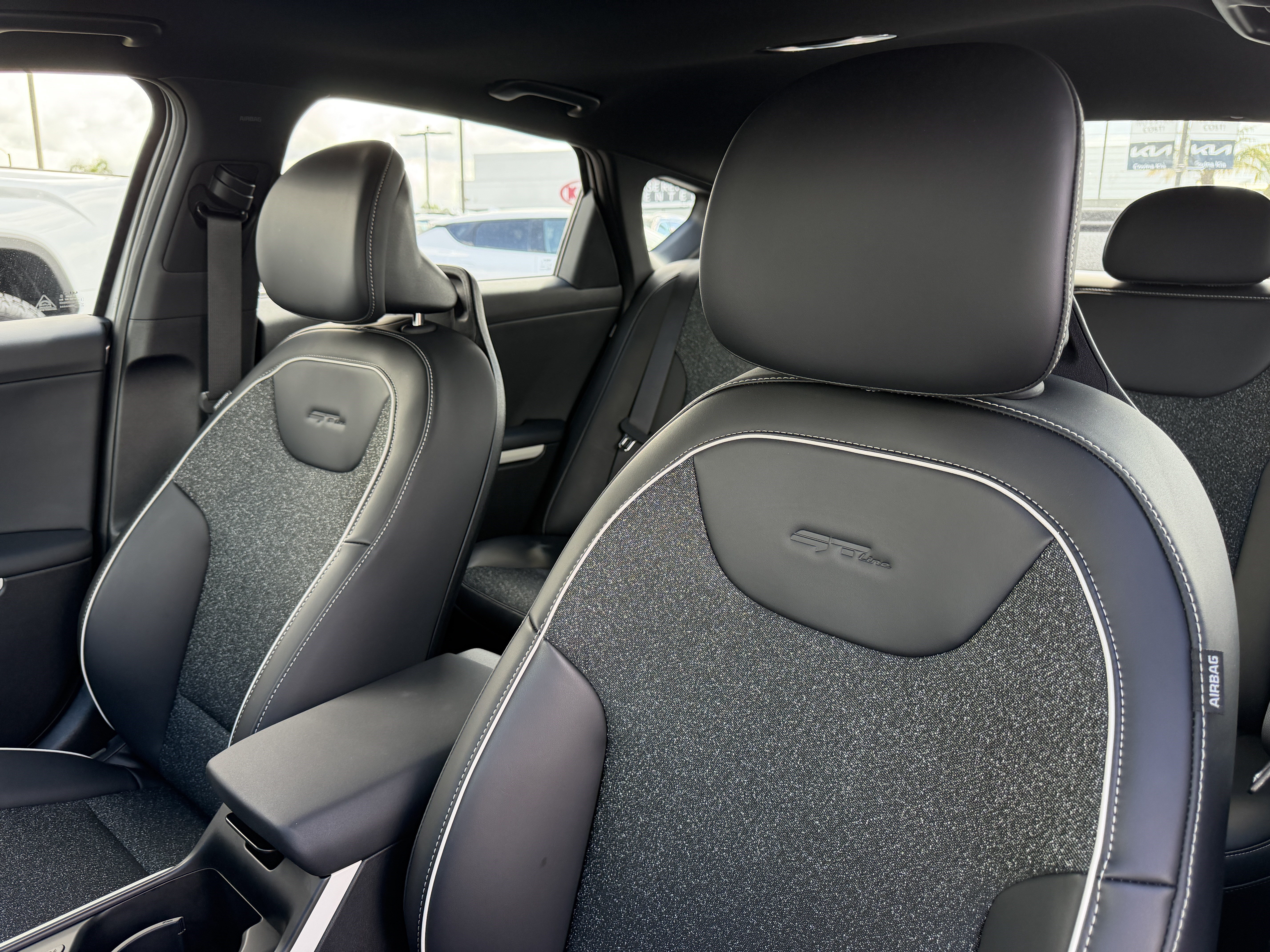 Certified 2025 Kia K4 GT-Line Turbo w/ GT-Line Sunroof Package FWD image 17