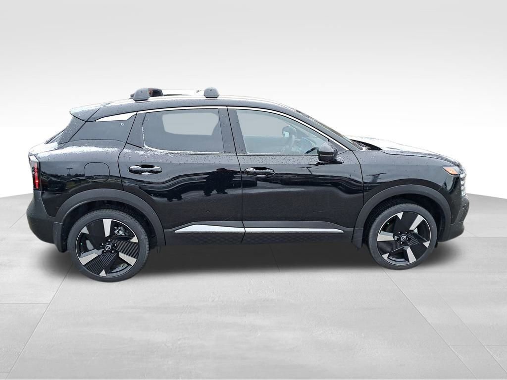 New 2026 Nissan Kicks SR w/ Cold Weather Package image 13