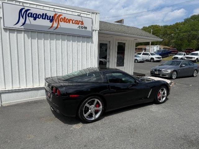 Used 2008 Chevrolet Corvette Coupe RWD image 3