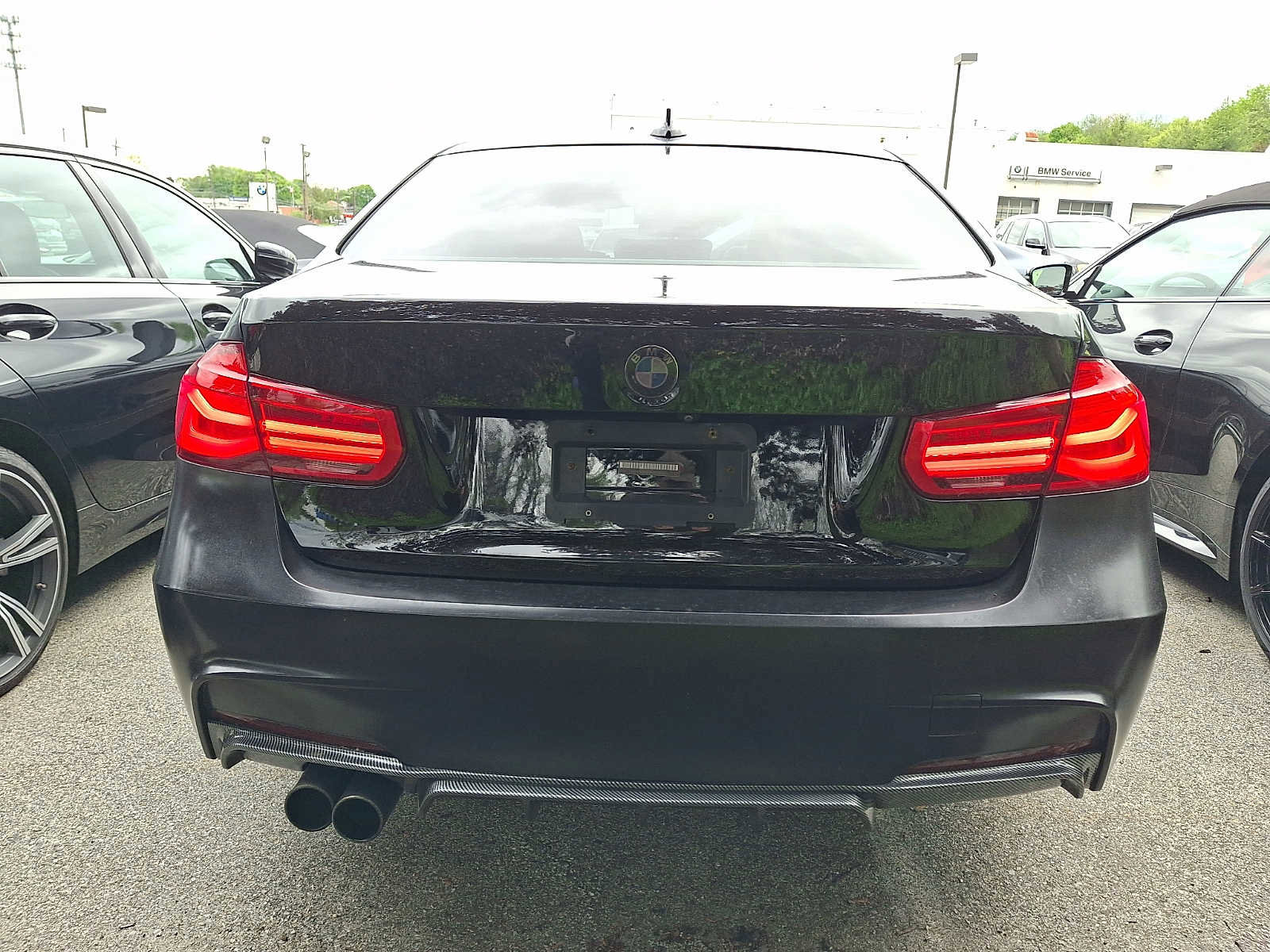 Used 2018 BMW 330i xDrive Sedan w/ Convenience Package AWD/4WD image 4