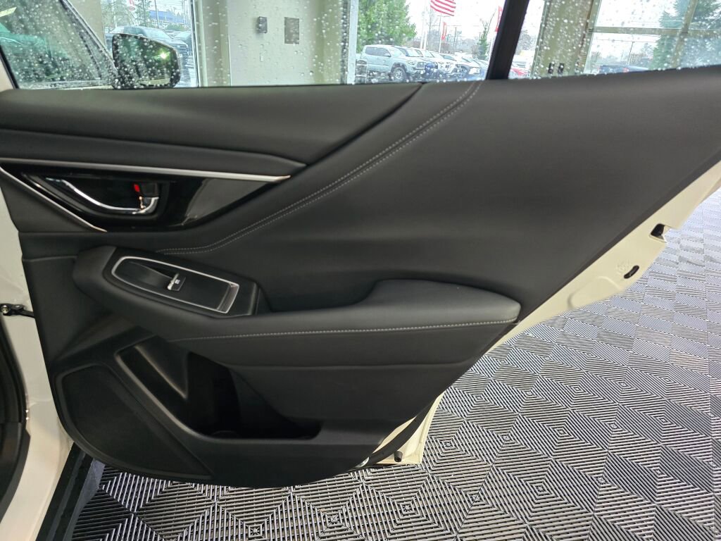 Used 2022 Subaru Outback Limited image 40