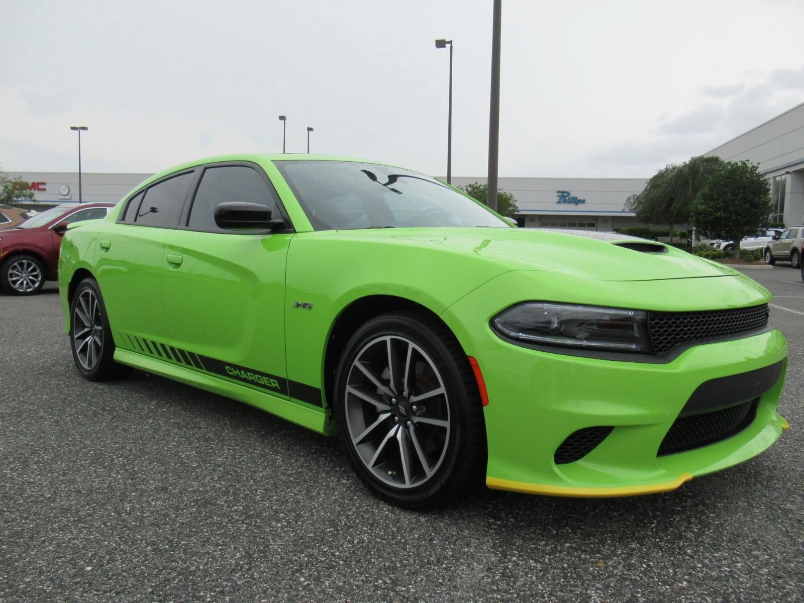 Used 2023 Dodge Charger R/T w/ Harman/Kardon Audio Group RWD image 1