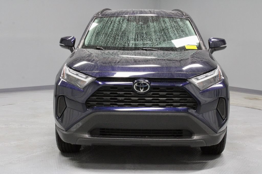 Used 2024 Toyota RAV4 XLE AWD/4WD image 6