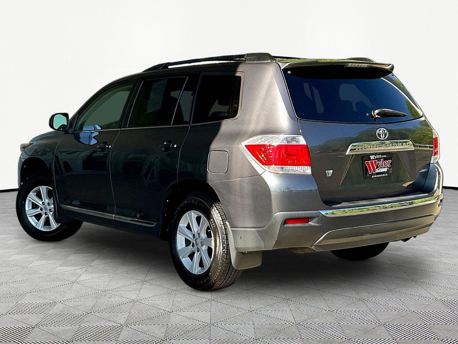 Used 2013 Toyota Highlander SE AWD/4WD image 4