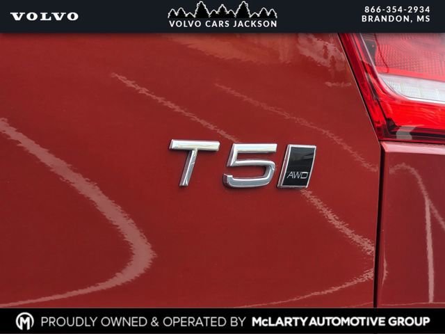 Used 2021 Volvo XC40 T5 R-Design AWD/4WD image 34