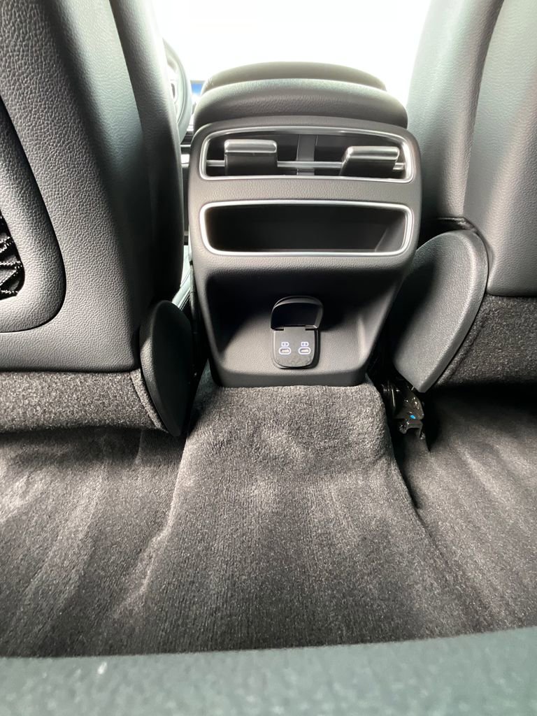 Used 2026 Genesis Electrified GV70 image 19