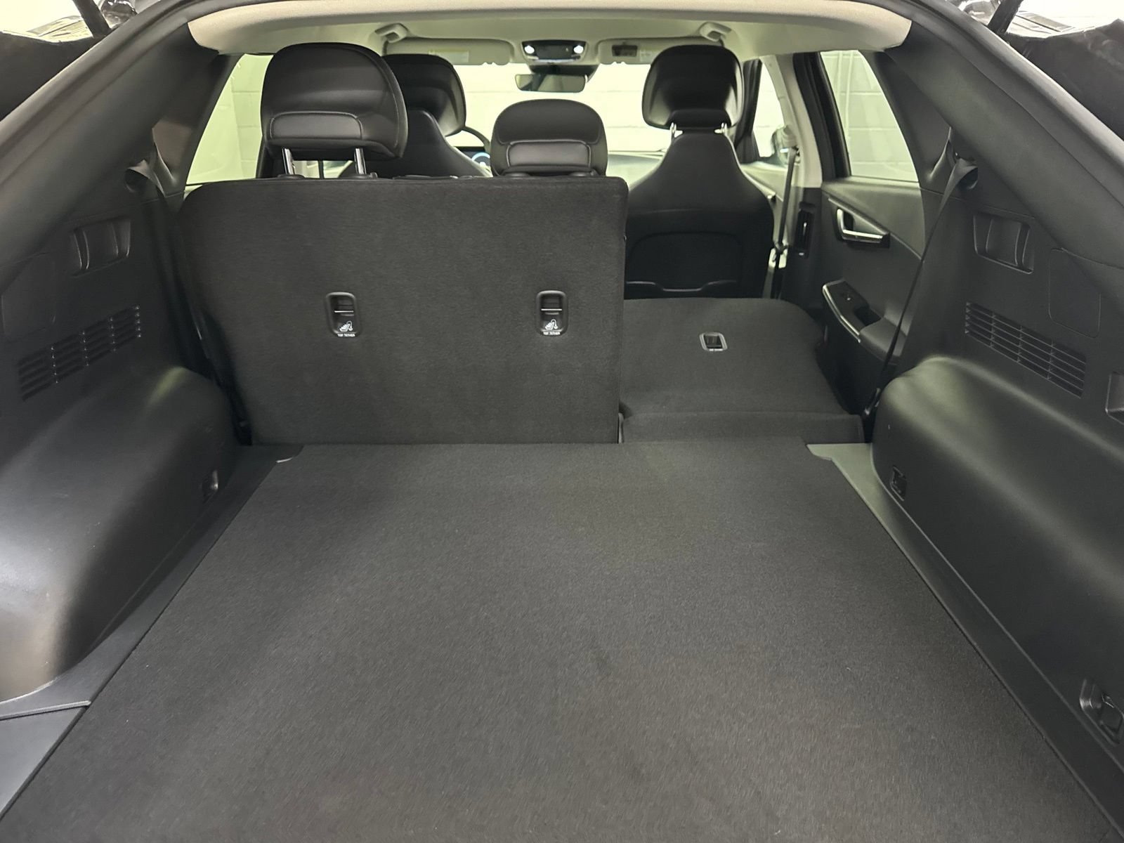 Used 2024 Kia EV6 Light AWD/4WD image 35