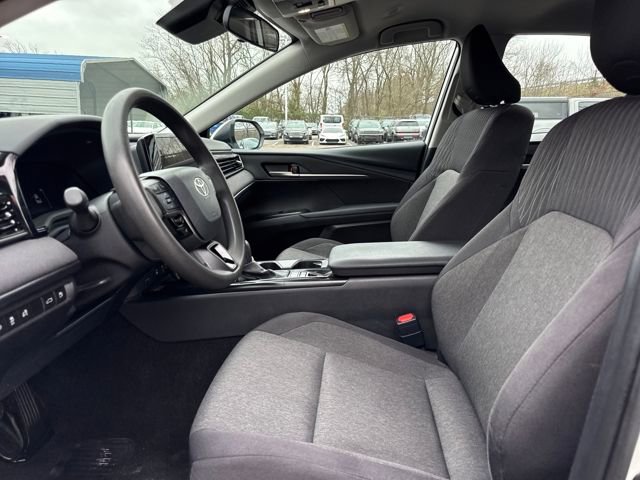 Used 2025 Toyota Camry LE FWD image 13