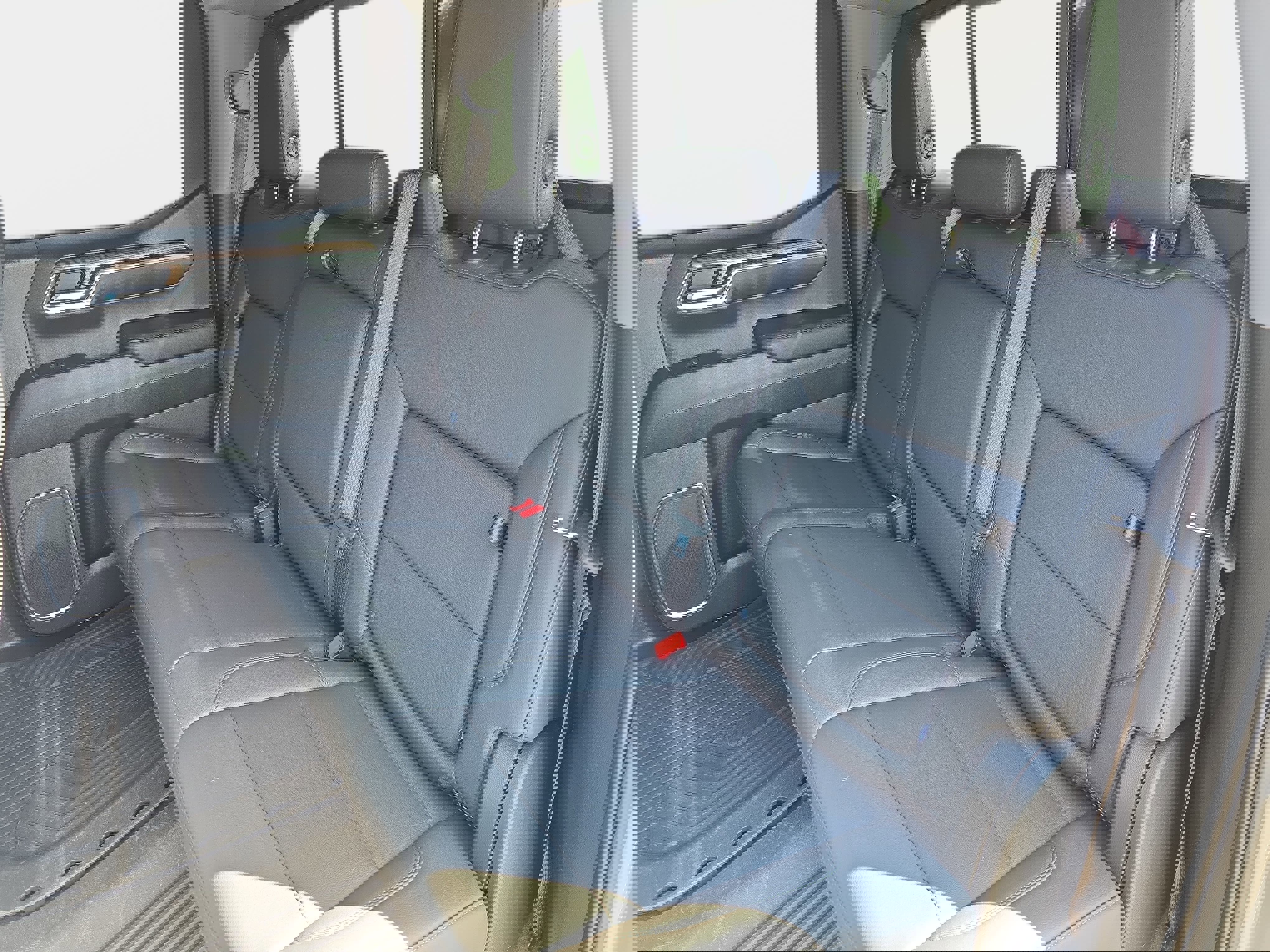 Used 2024 Chevrolet Silverado 1500 LT Trail Boss w/ Convenience Package II image 10