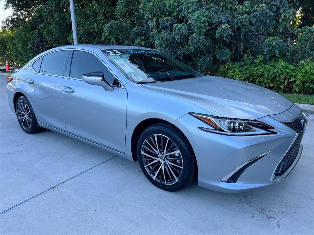 Certified 2023 Lexus ES 300h w/ Premium Package image 2