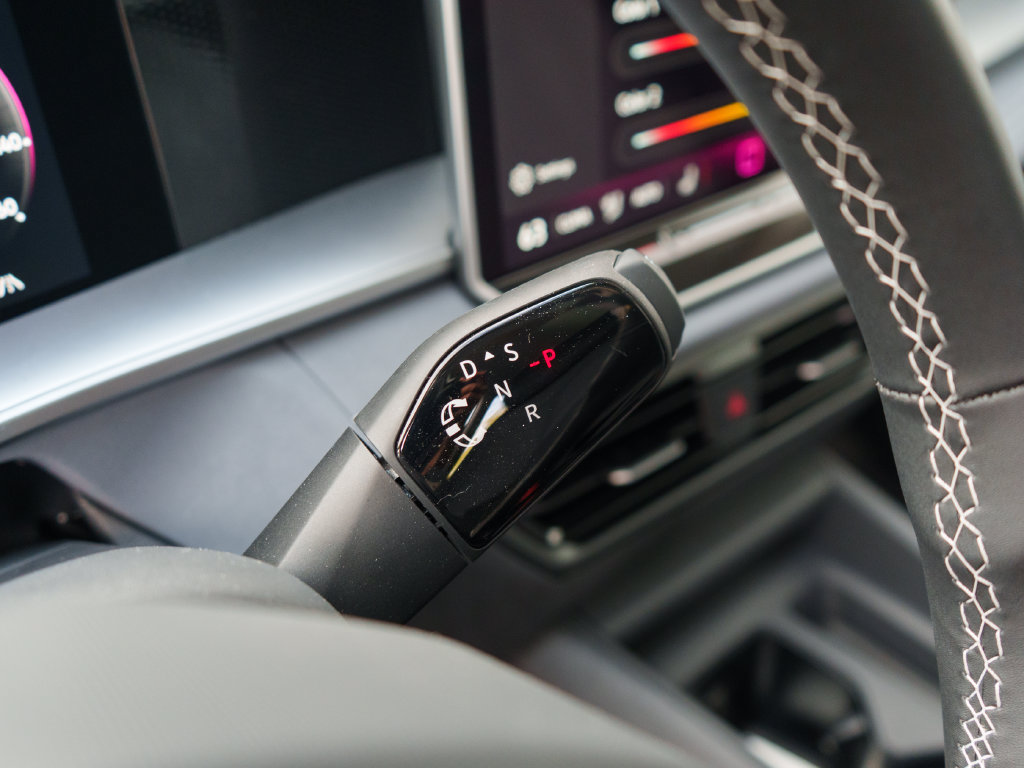 New 2026 Volkswagen Tiguan SE AWD/4WD image 12