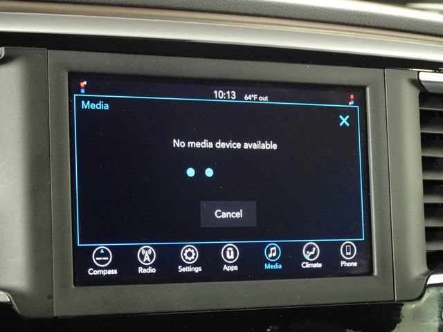 Used 2021 Chrysler Voyager L FWD image 32