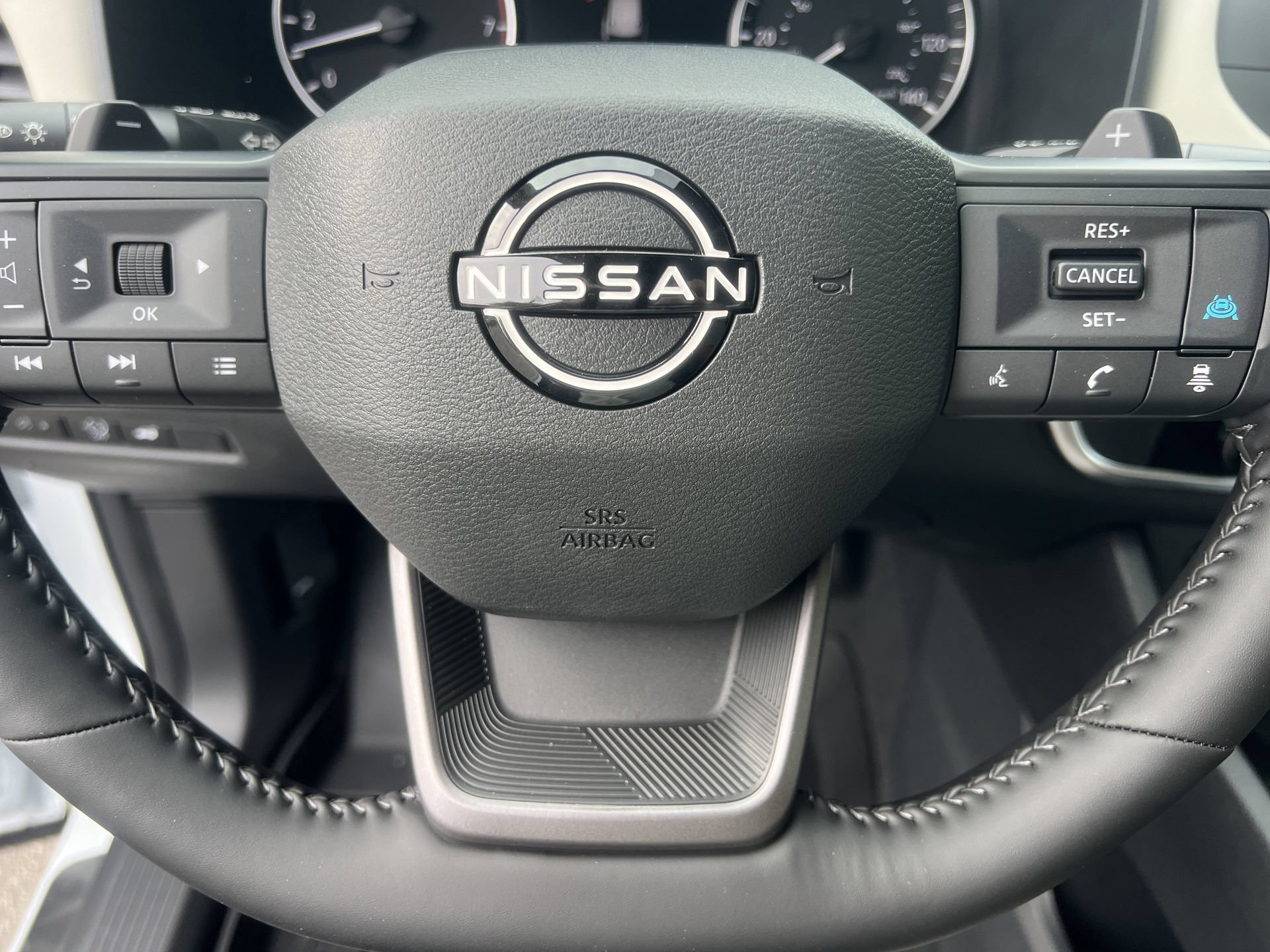 New 2026 Nissan Rogue Dark Armor FWD image 8