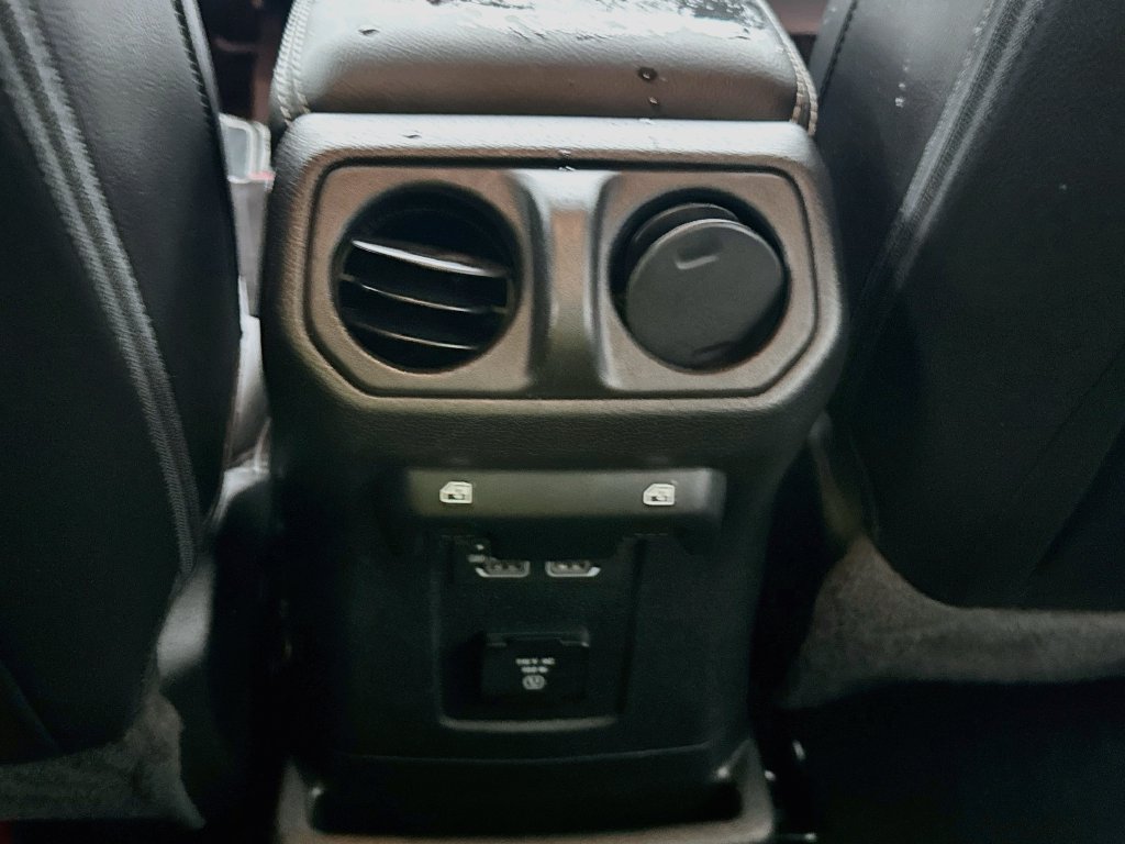 Certified 2023 Jeep Wrangler Unlimited Sahara AWD/4WD image 27