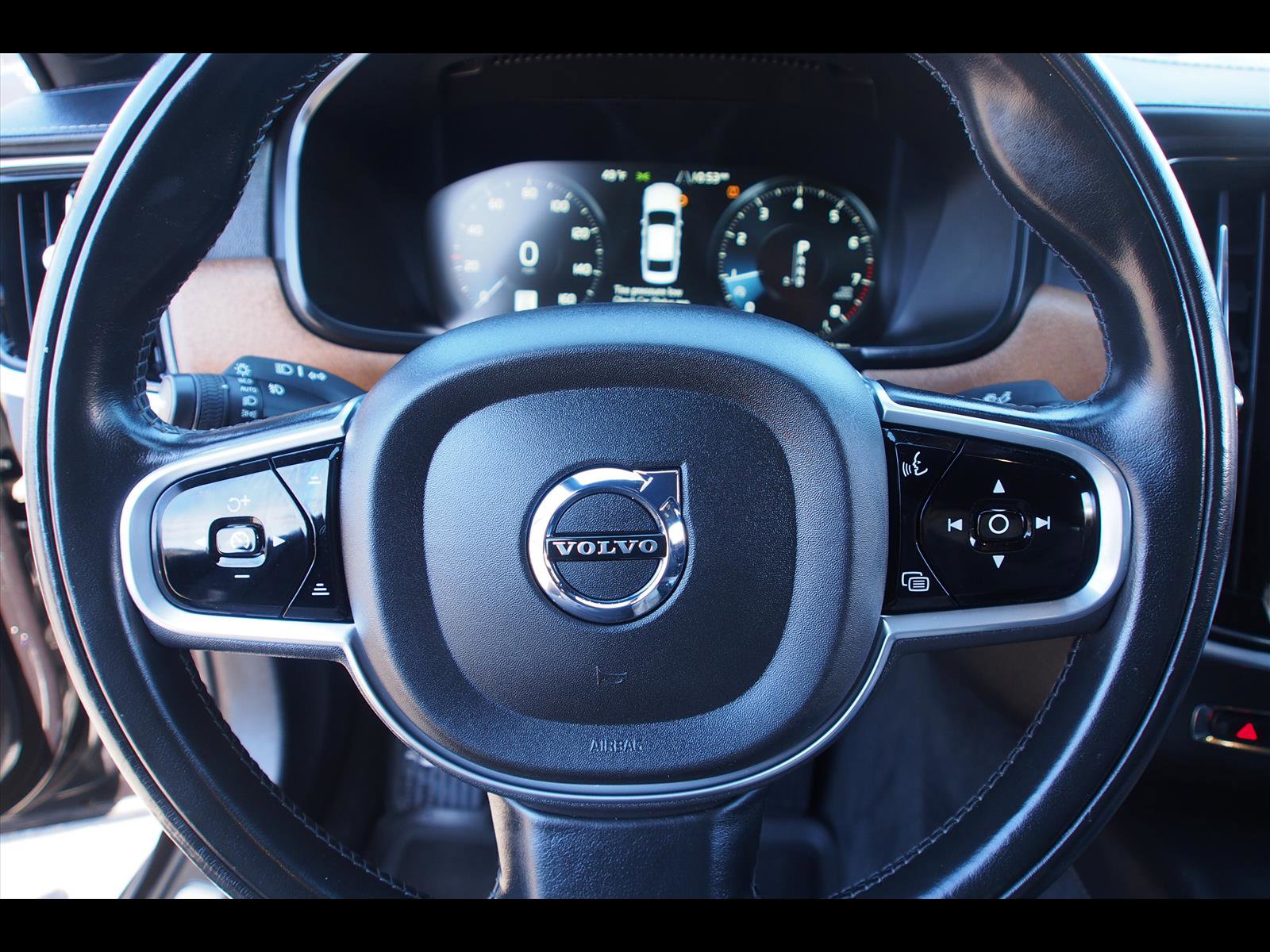 Used 2017 Volvo S90 T6 Inscription w/ Vision Package image 23