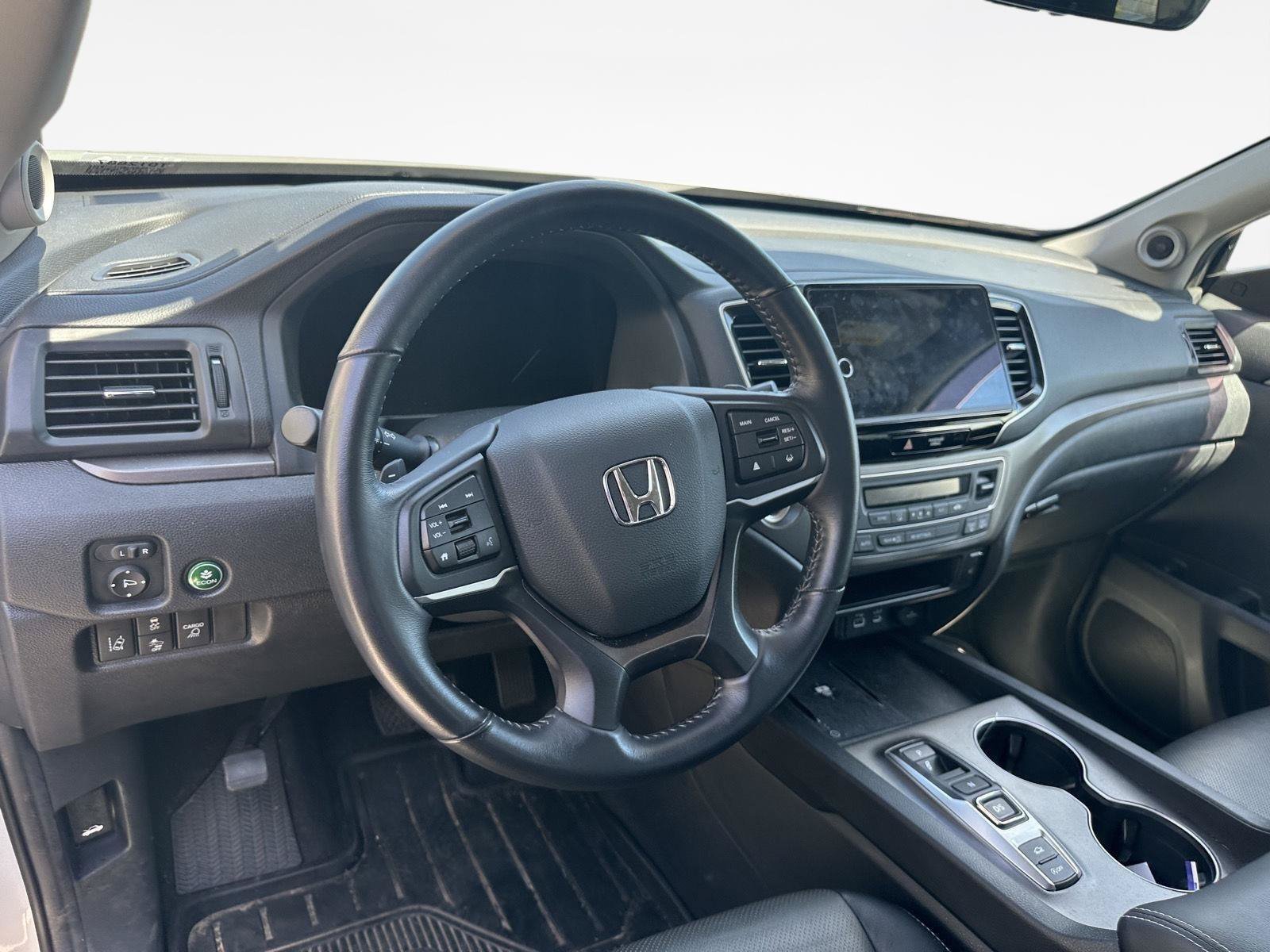 Used 2025 Honda Ridgeline RTL image 10