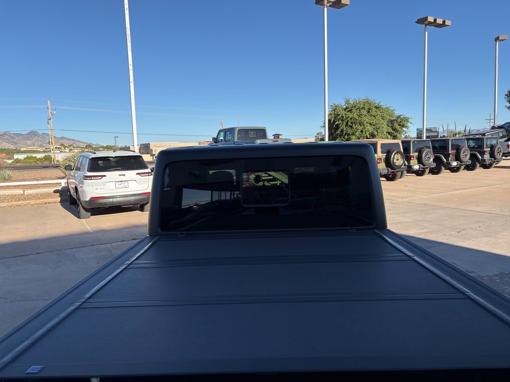 Used 2023 Jeep Gladiator Sport AWD/4WD image 48
