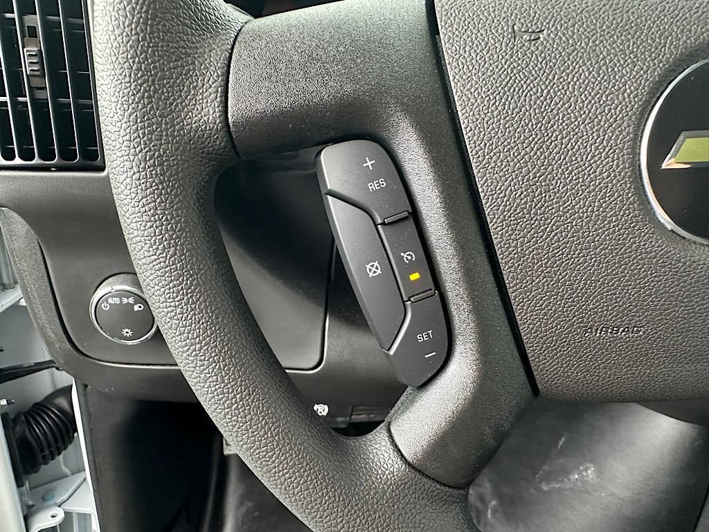 New 2025 Chevrolet Express 3500 Extended w/ Driver Convenience Package RWD image 19