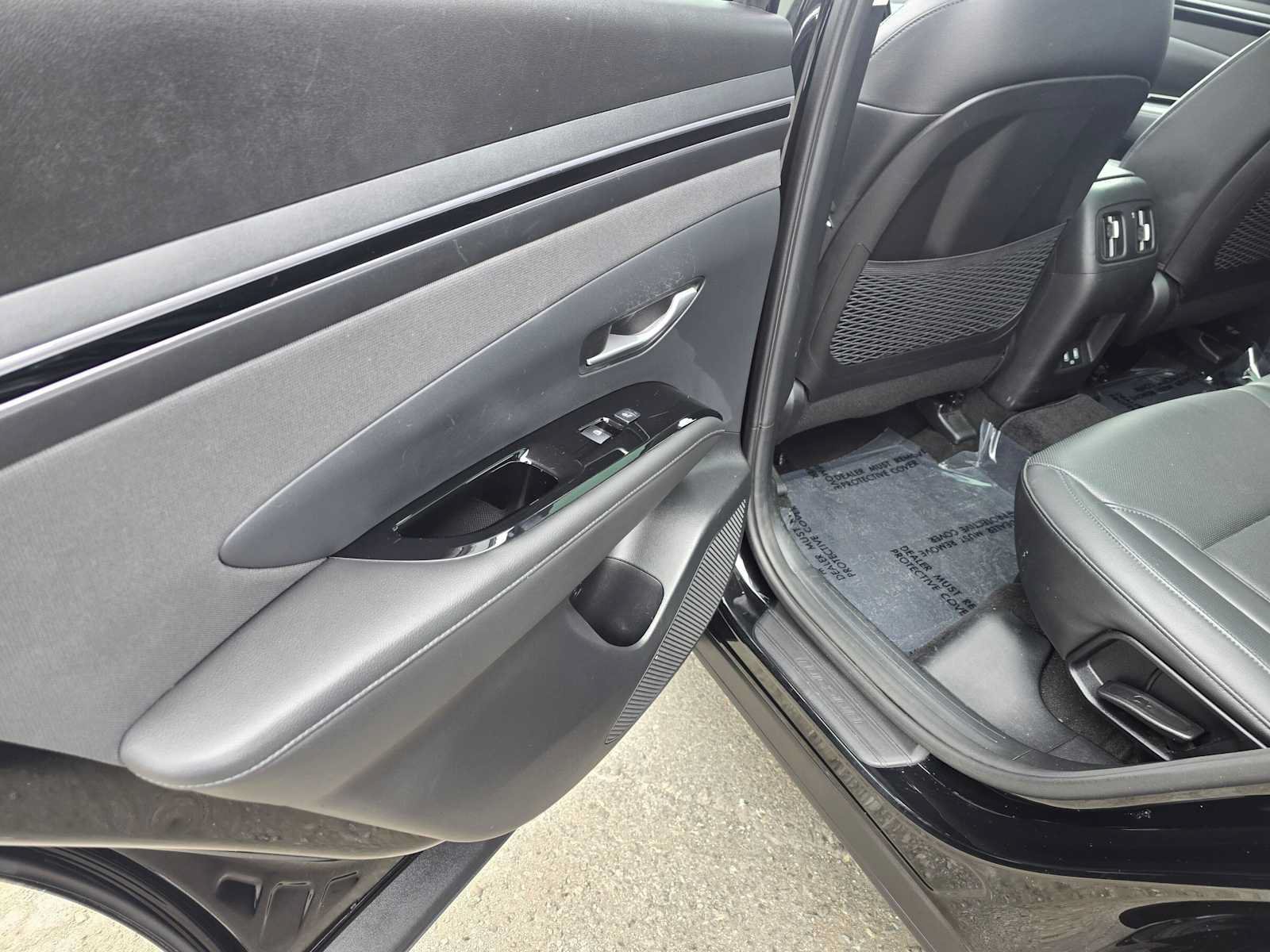 Used 2022 Hyundai Tucson Limited AWD/4WD image 17