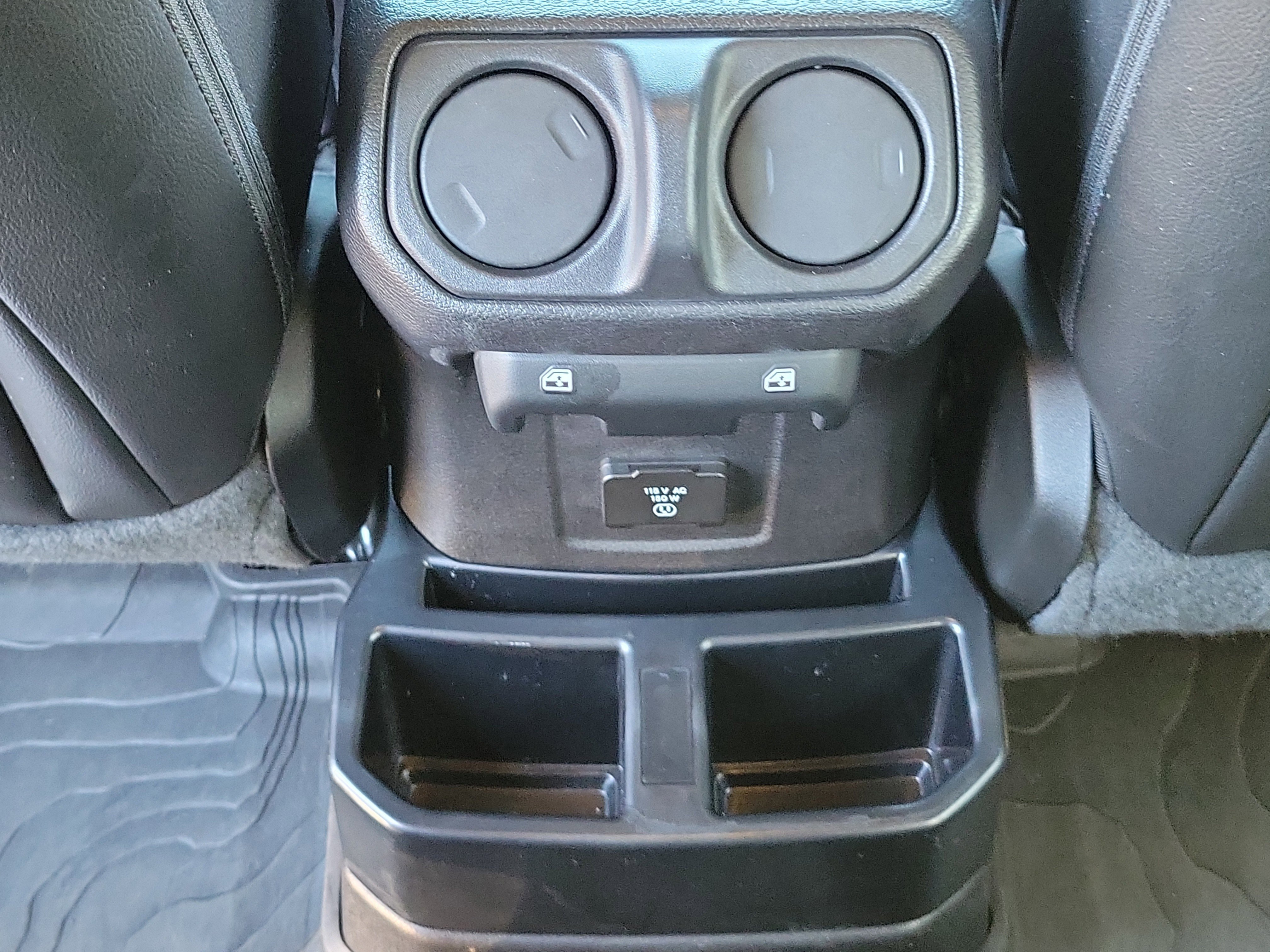 Used 2020 Jeep Wrangler Unlimited Sahara image 19