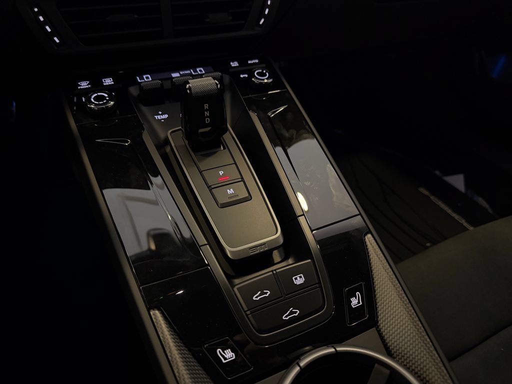 New 2026 Porsche 911 Carrera 4 GTS AWD/4WD image 18