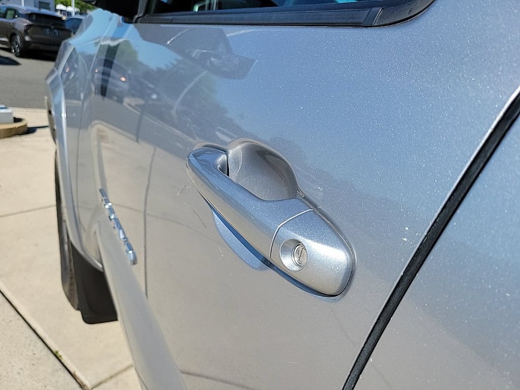Used 2017 Toyota Tacoma SR5 AWD/4WD image 17