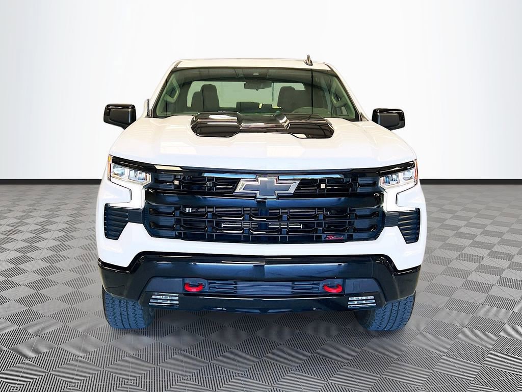 Used 2025 Chevrolet Silverado 1500 LT Trail Boss AWD/4WD image 2