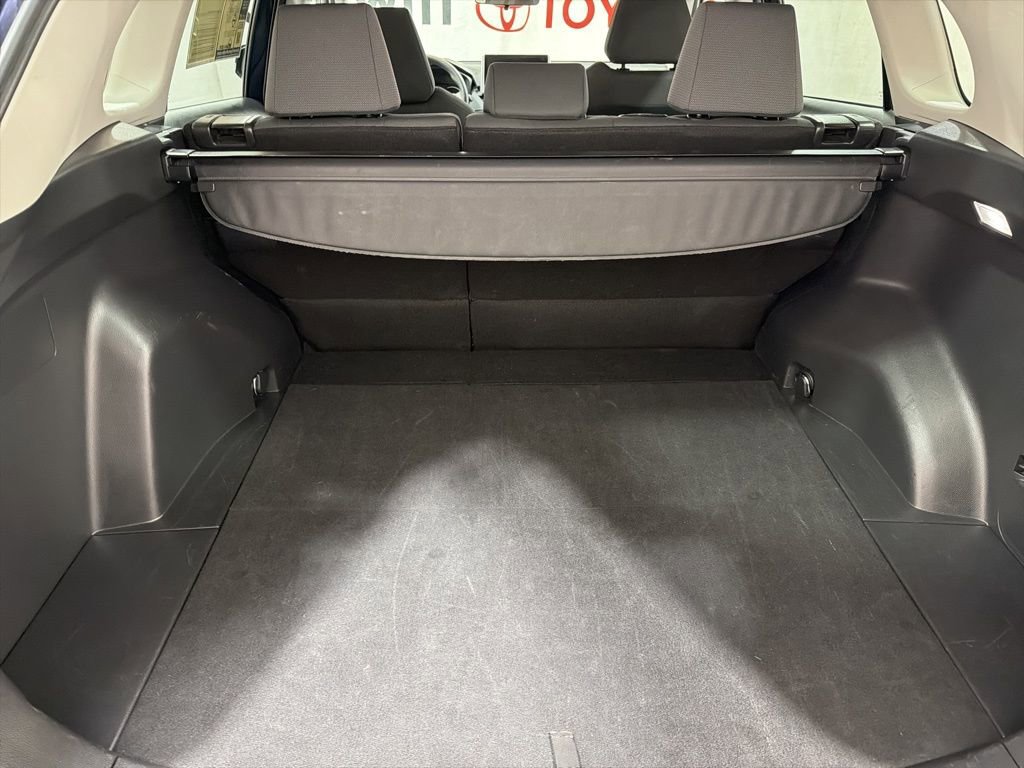 Used 2025 Toyota RAV4 XLE image 15