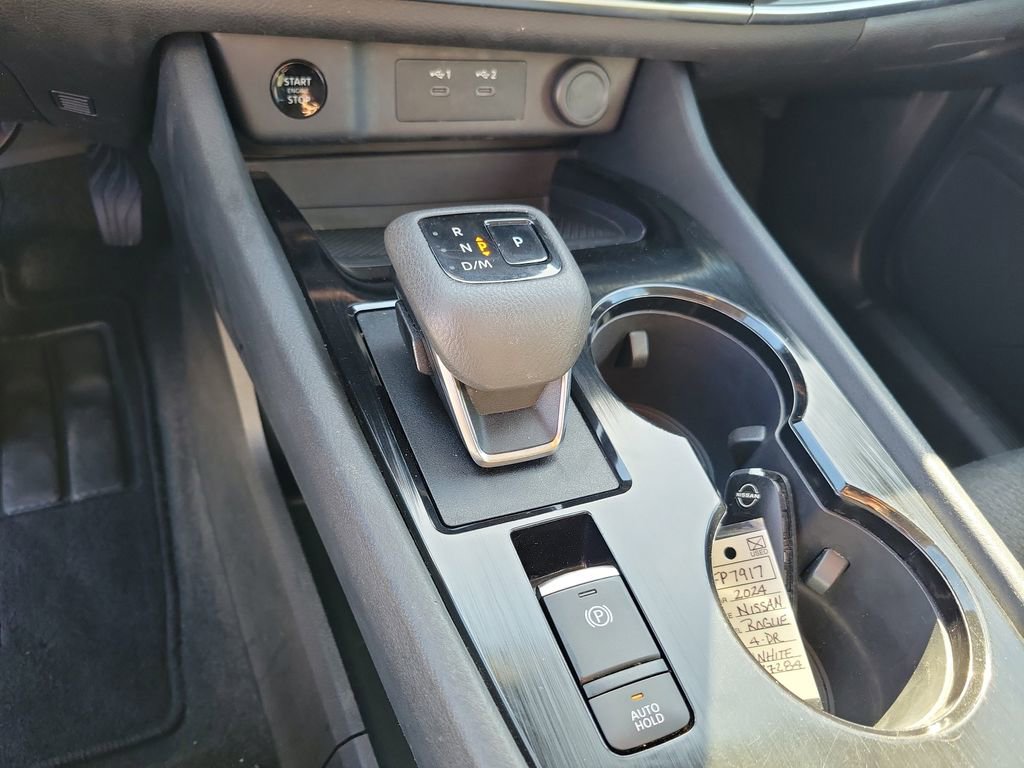 Used 2024 Nissan Rogue SV image 25