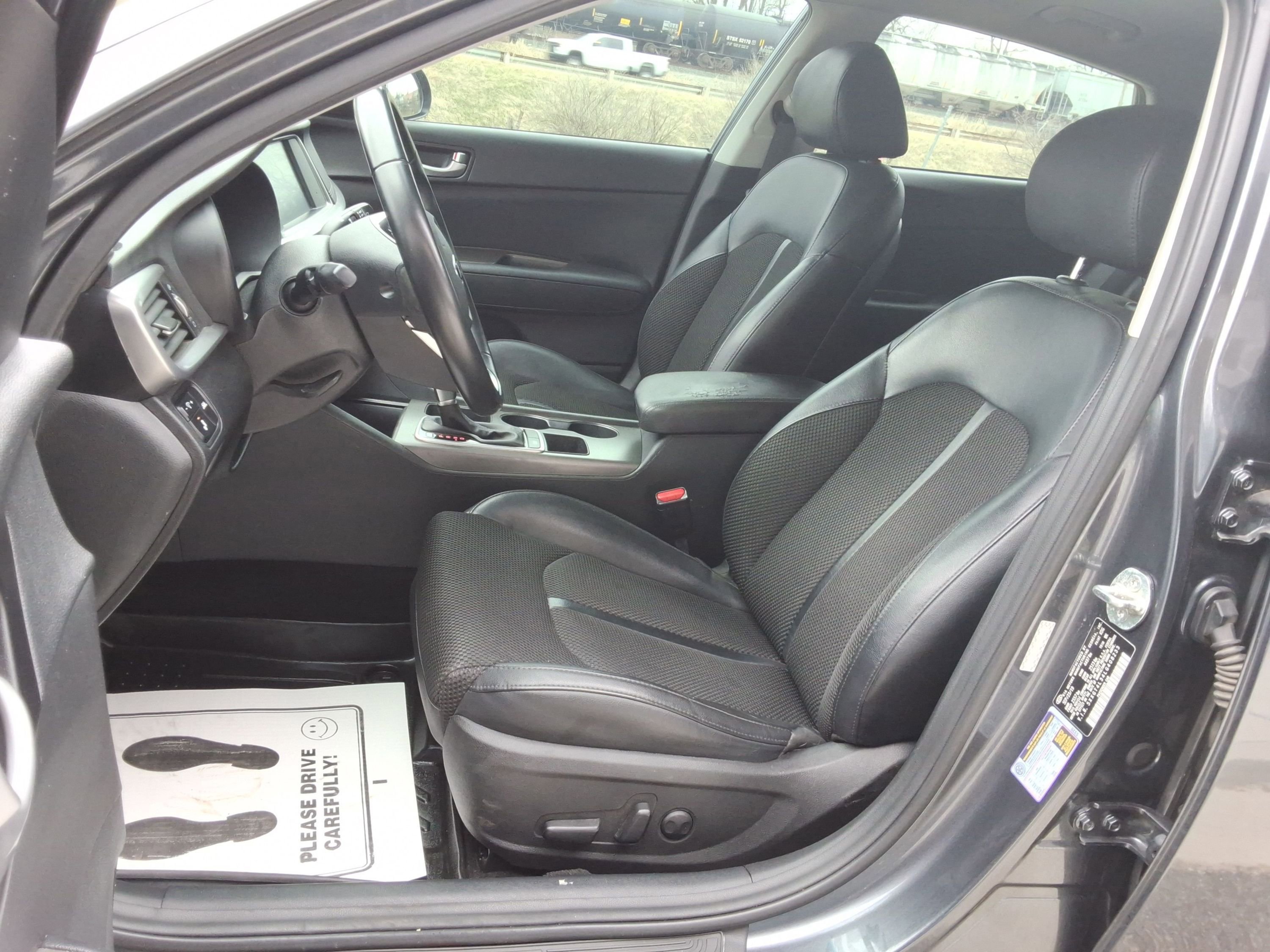 Used 2020 Kia Optima S image 27