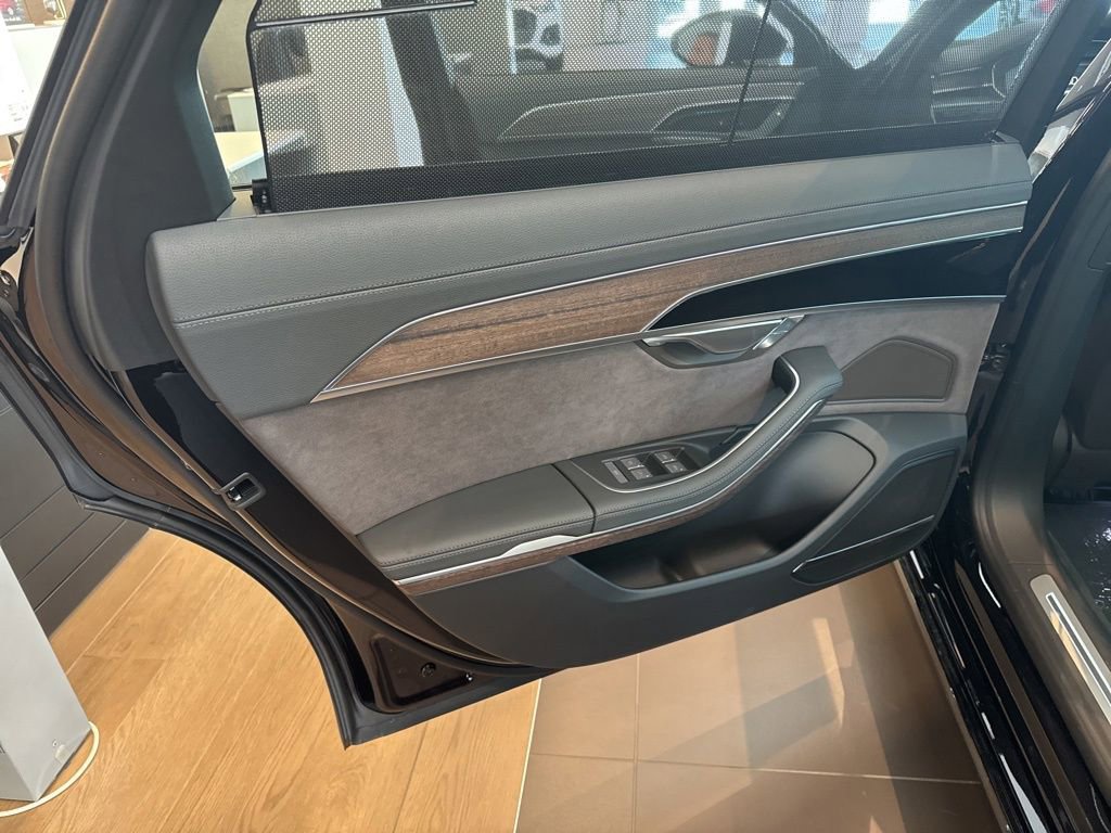 New 2025 Audi A8 L 3.0T image 16