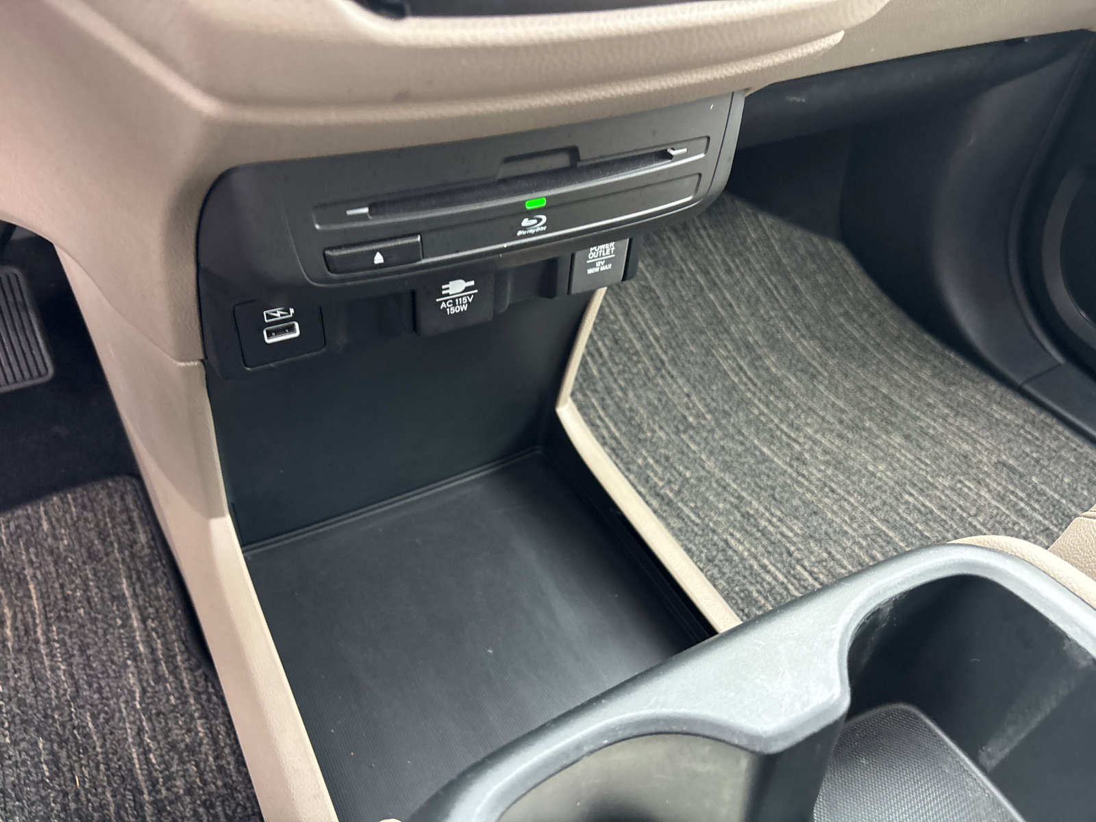 Used 2023 Honda Odyssey Touring image 23