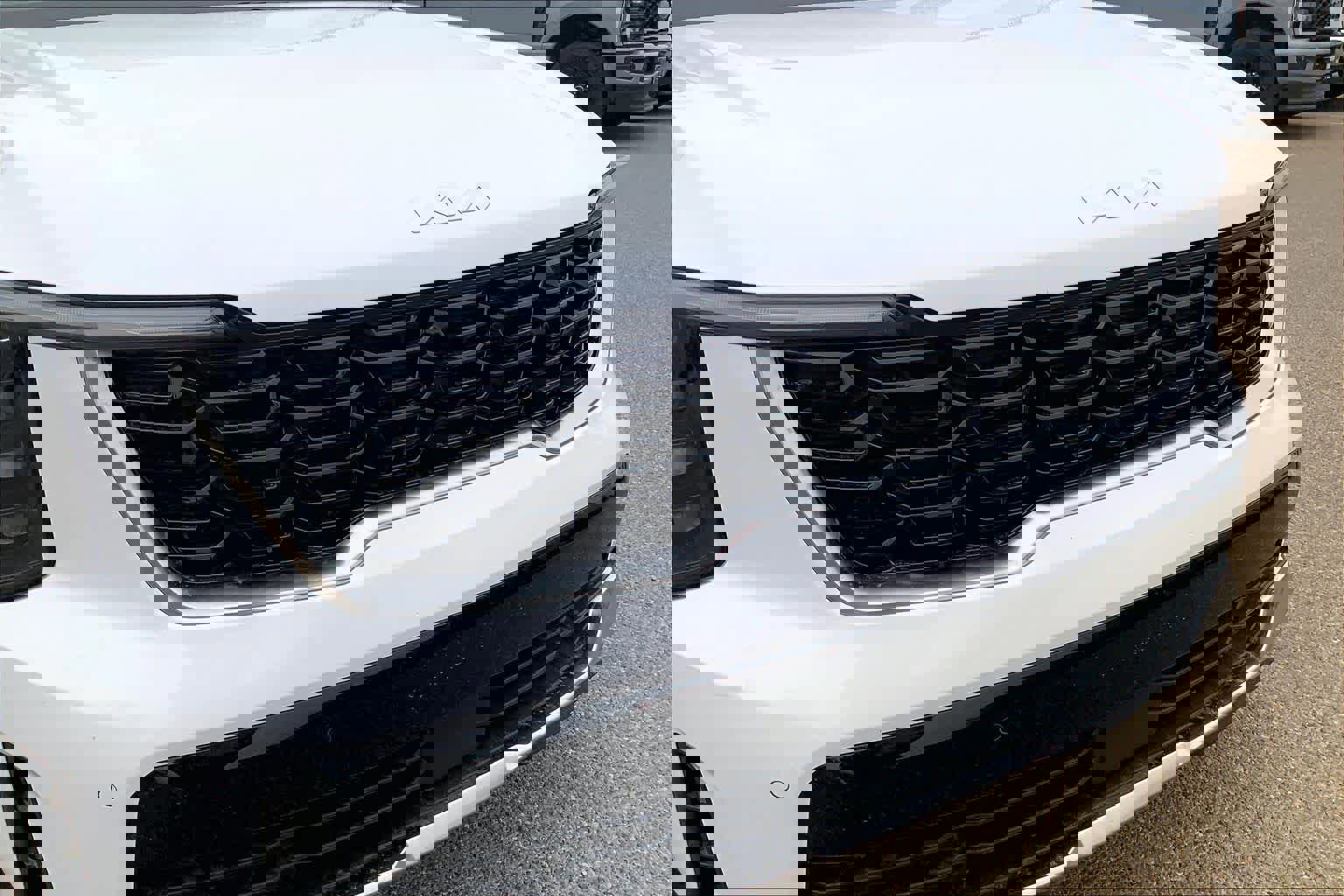 Used 2025 Kia Sorento S image 37