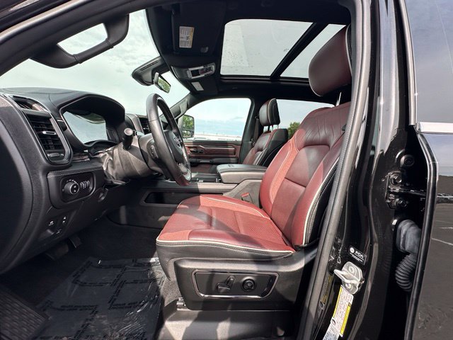 Used 2025 RAM 1500 Limited AWD/4WD image 26