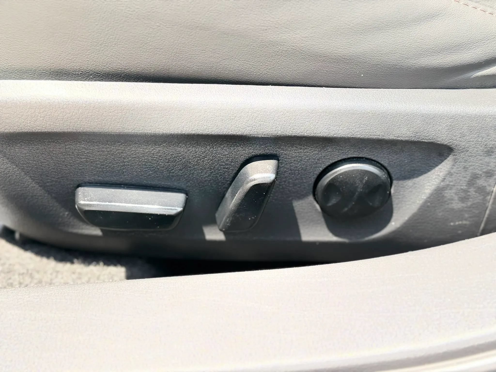 Used 2023 MAZDA MAZDA3 s FWD image 38