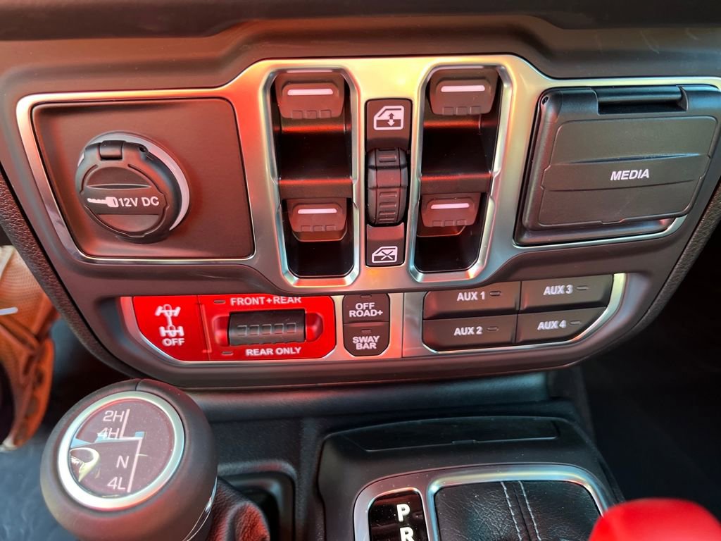 New 2025 Jeep Wrangler Unlimited Rubicon image 25