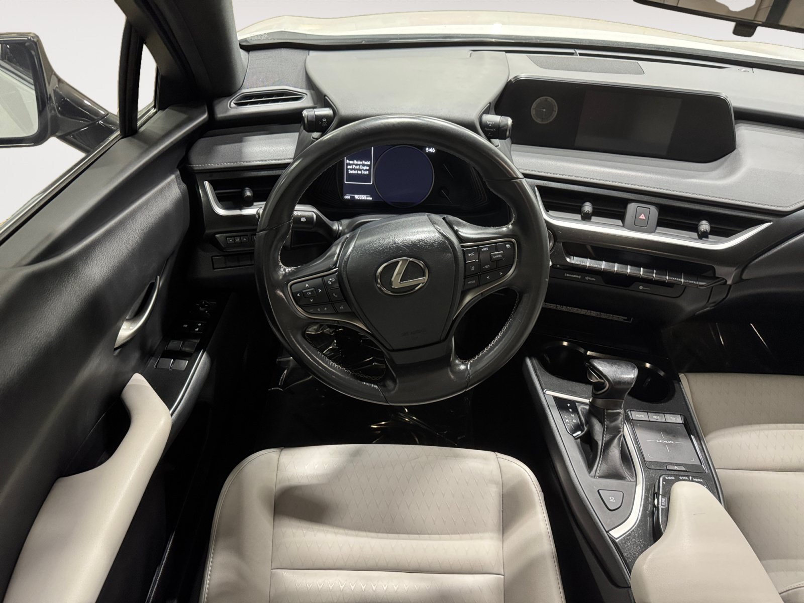 Used 2021 Lexus UX 200 w/ Accessory Package (Z1) FWD image 10