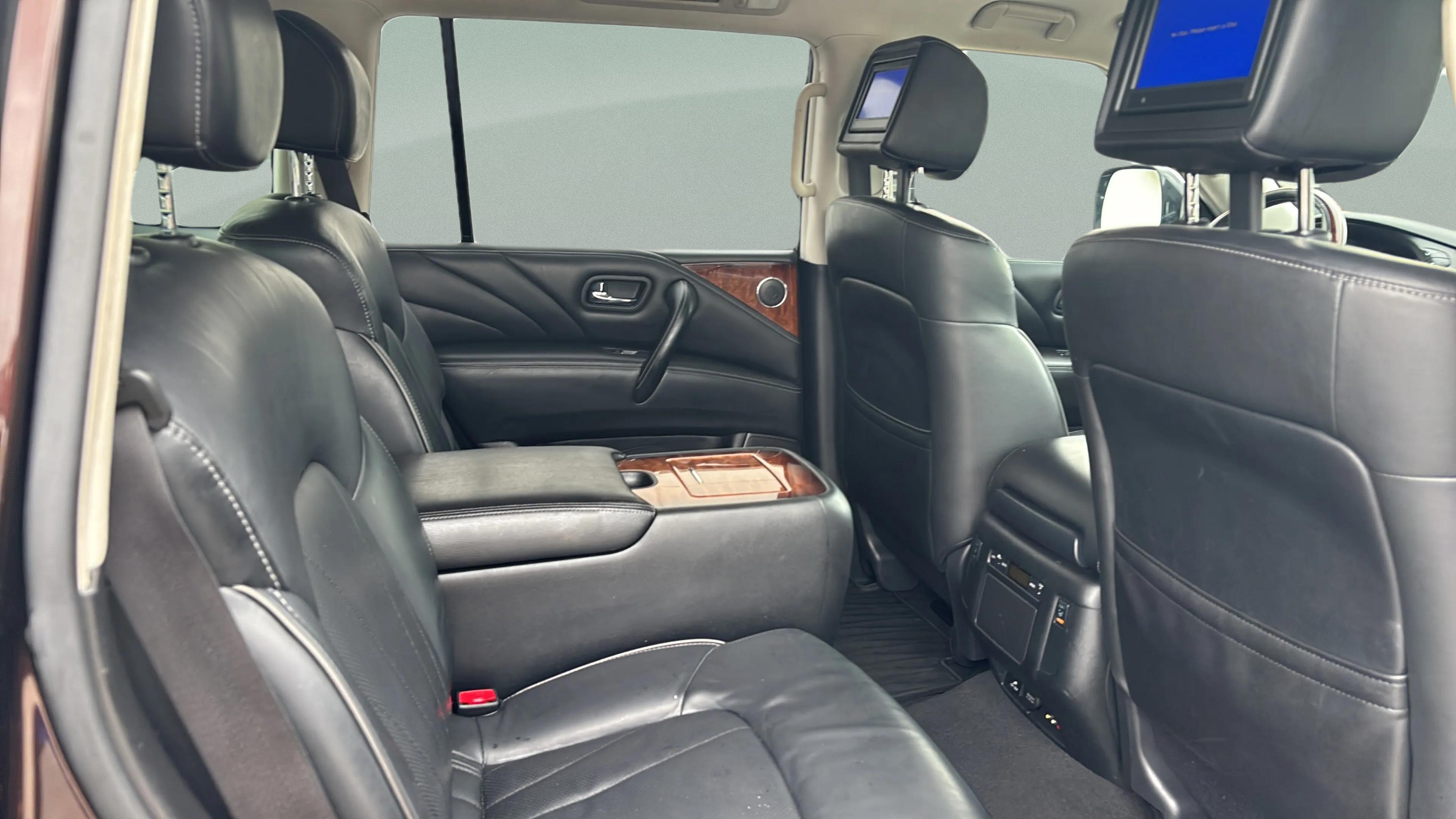 Used 2017 INFINITI QX80 2WD w/ Deluxe Technology Package image 28