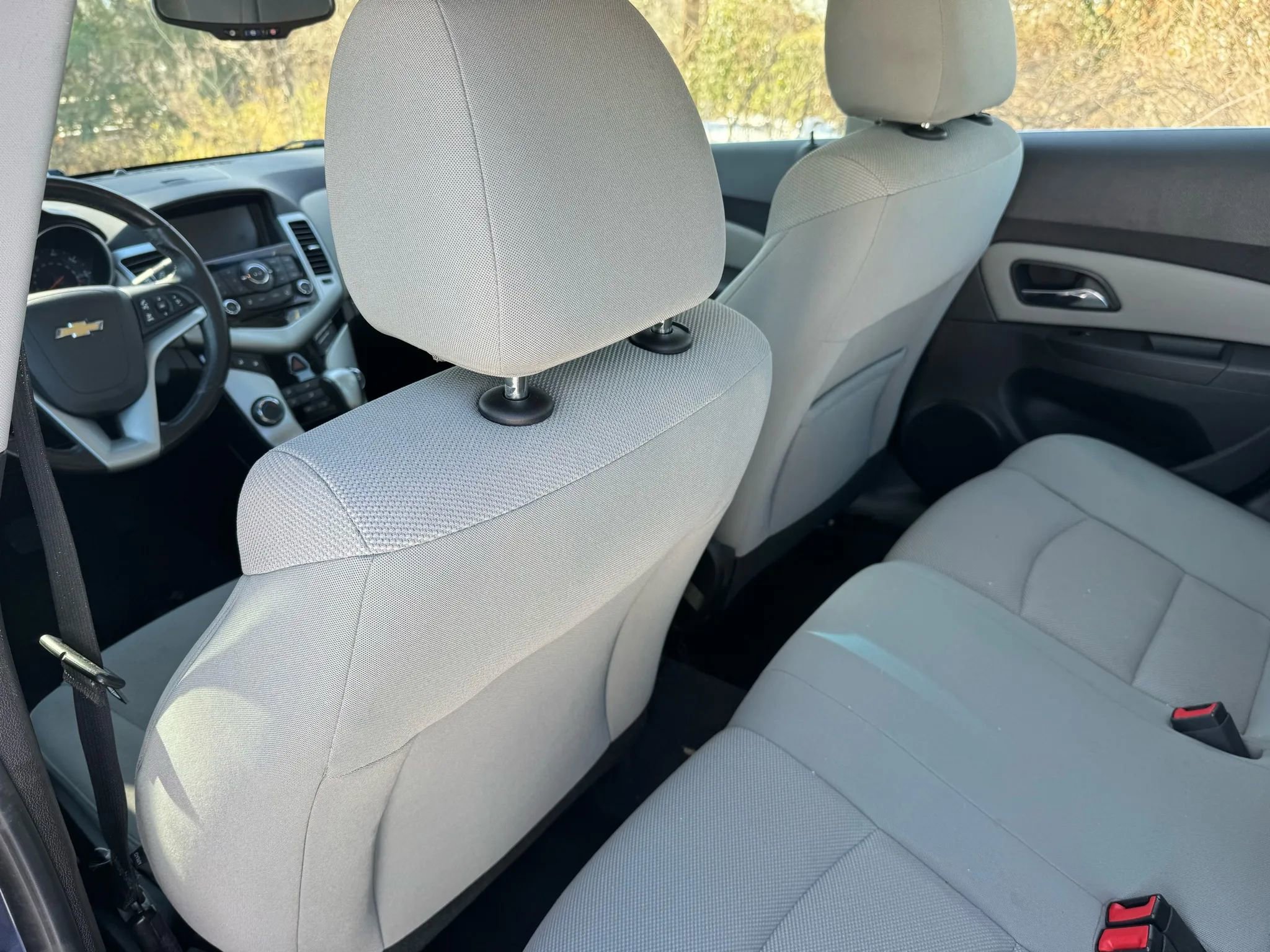 Used 2014 Chevrolet Cruze LT image 18
