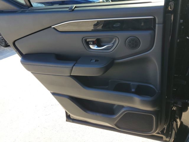 Used 2024 Honda Pilot Touring image 13