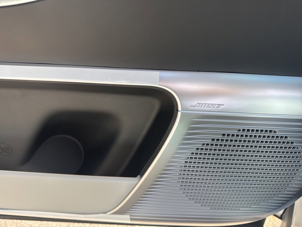 New 2026 Hyundai Ioniq 9 Calligraphy image 28