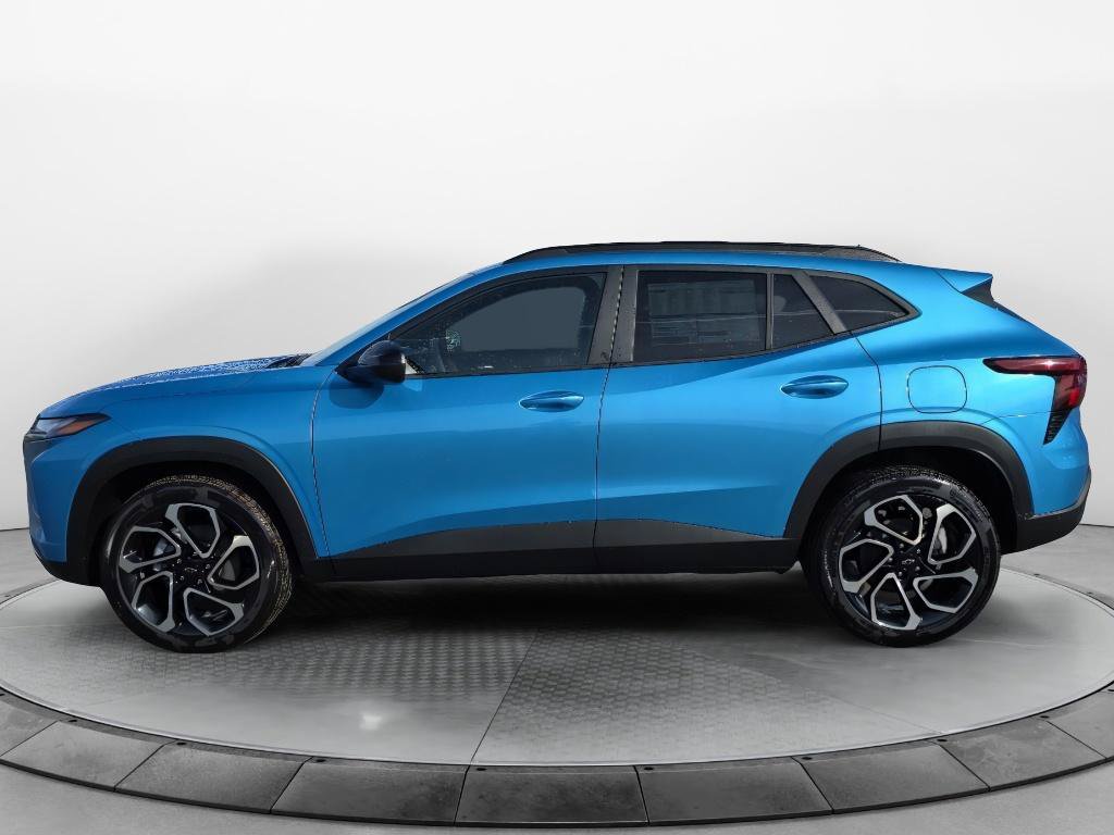 New 2026 Chevrolet Trax RS w/ Sunroof Package FWD image 2